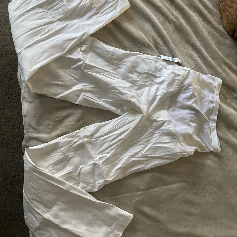 Pea in the pod Maternity Pants NWT